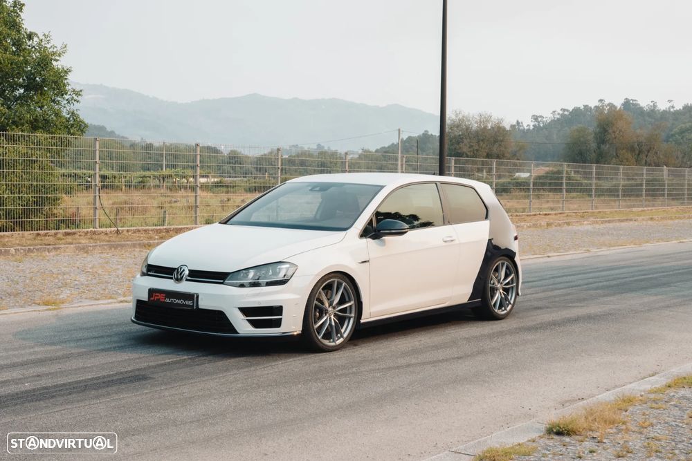 VW Golf R 4Motion BlueMotion - 11
