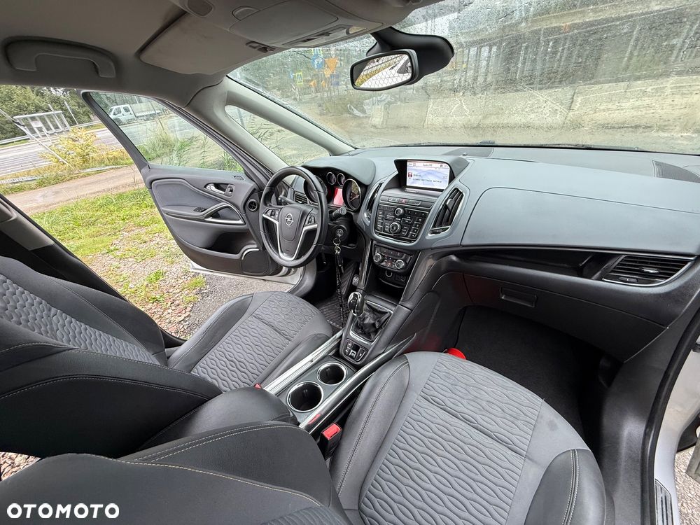 Opel Zafira 1.6 CDTI Cosmo - 25