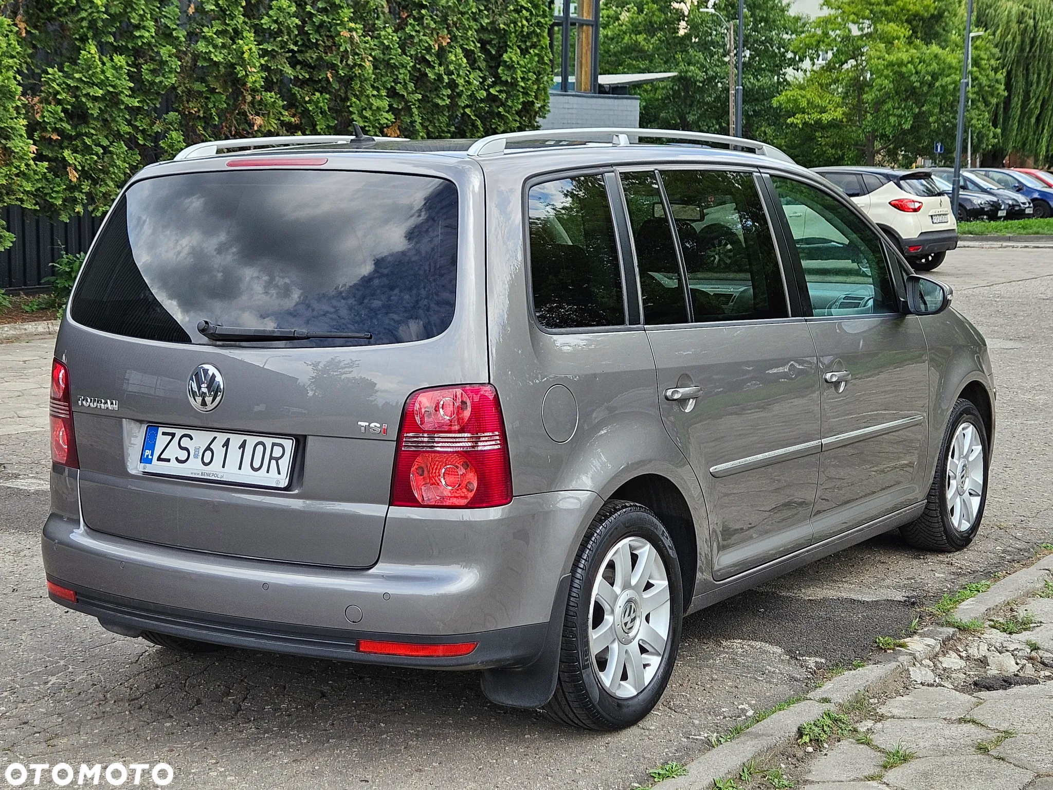 Volkswagen Touran 1.4 TSI Highline - 3