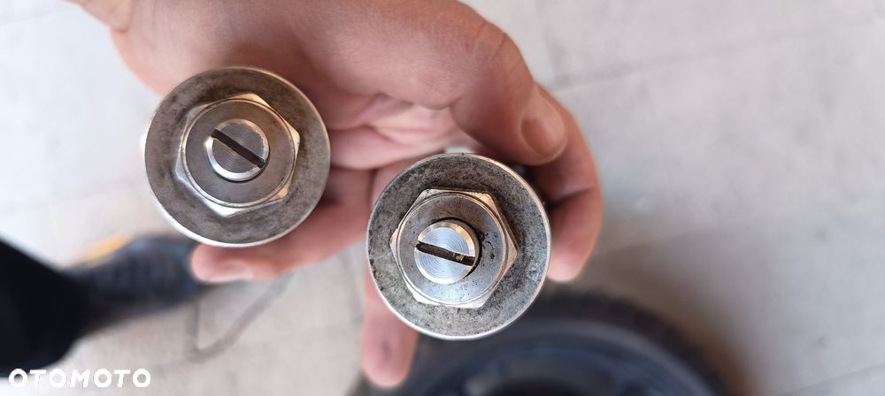 SUZUKI GLADIUS SVF 650 LAGI LAGA ZAWIESZENIE KOŁO FELGA TARCZE HAMULCOWEPRZÓD - 9