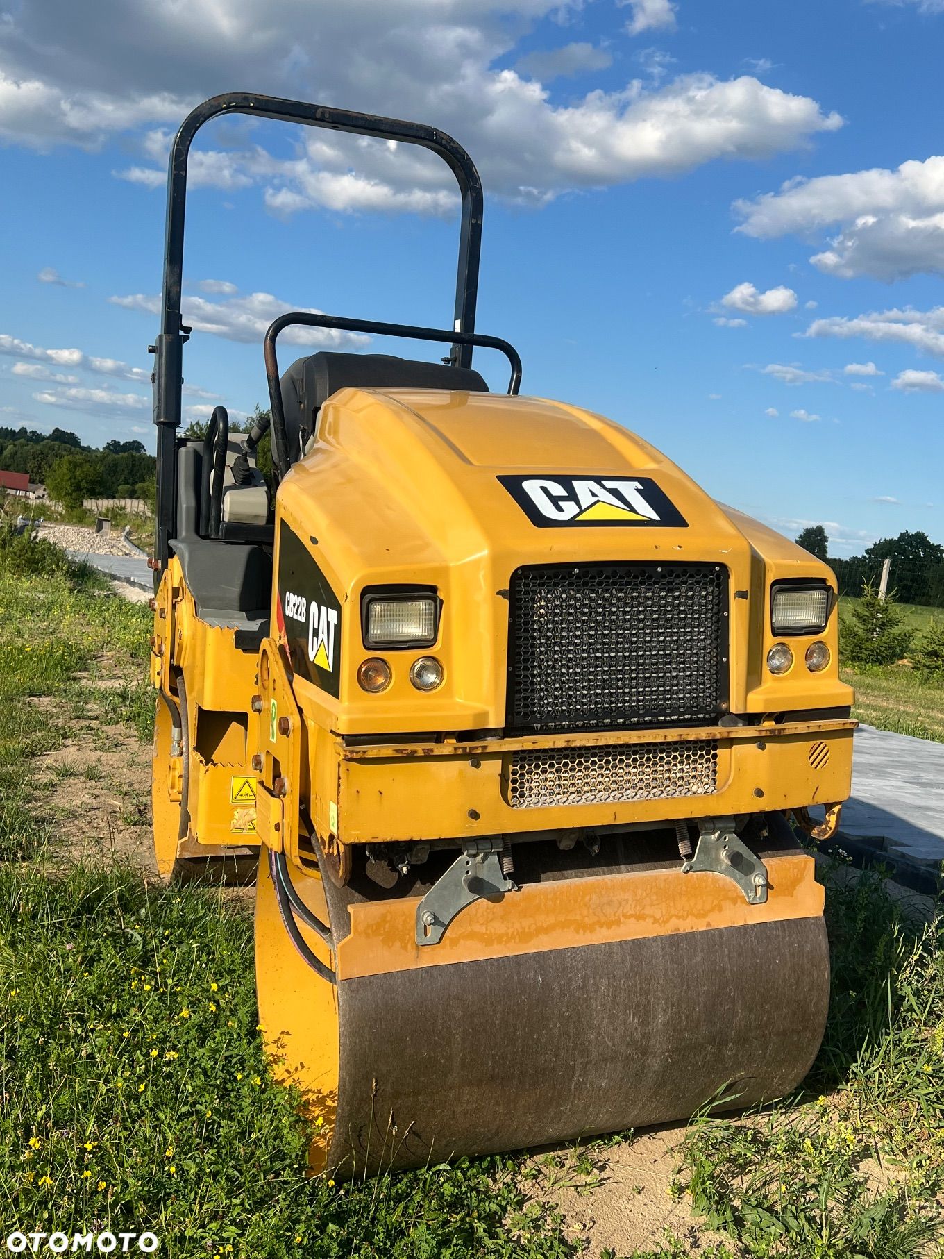 Caterpillar Walec drogowy CAT 100cm CB22B 2017r  zagęszczarka Catepillar CB 22 B Szer 100 cm Wibracja na oba bębny Zbiorniki na wodę Bomag  2,5 tony 24KW - 1