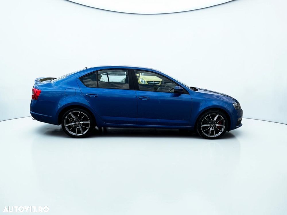 Skoda Octavia 2.0 TDI RS - 11