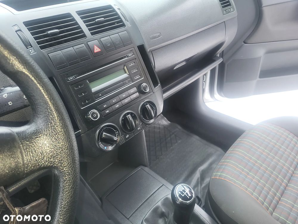 Volkswagen Polo 1.2 Comfortline - 33