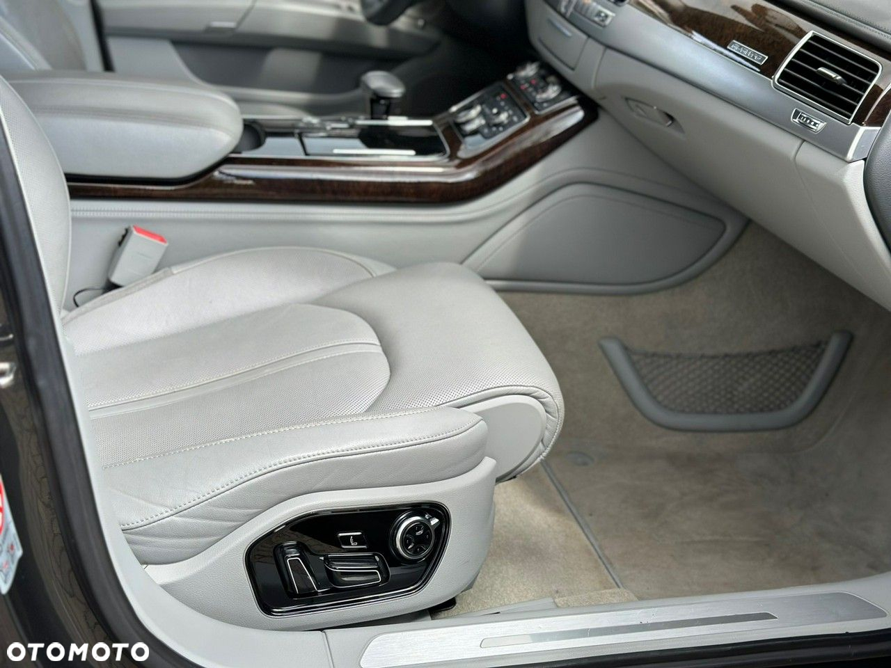 Audi A8 - 9