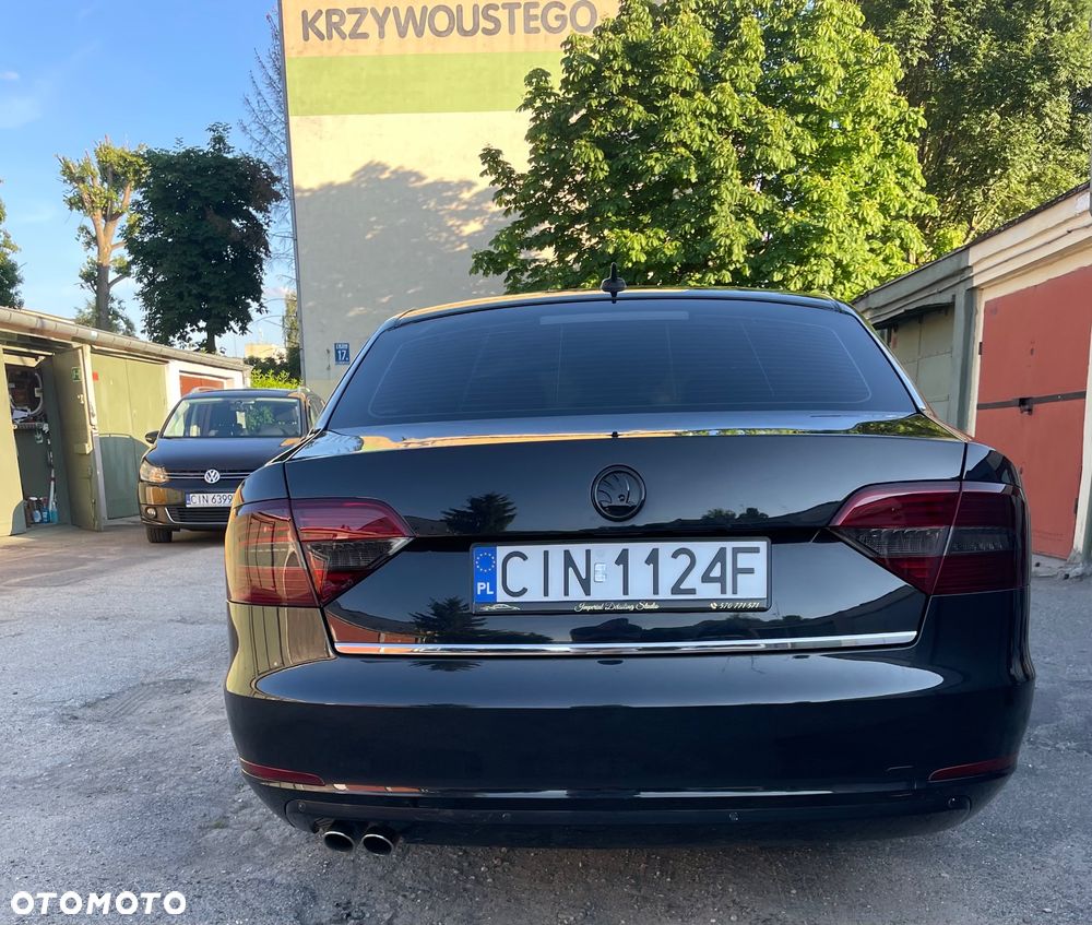 Skoda Superb 2.0 TDI Ambition - 7