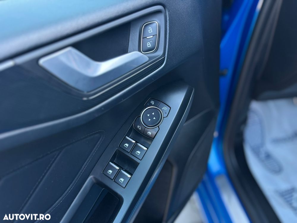 Ford Focus 1.5 EcoBlue ST-Line - 19