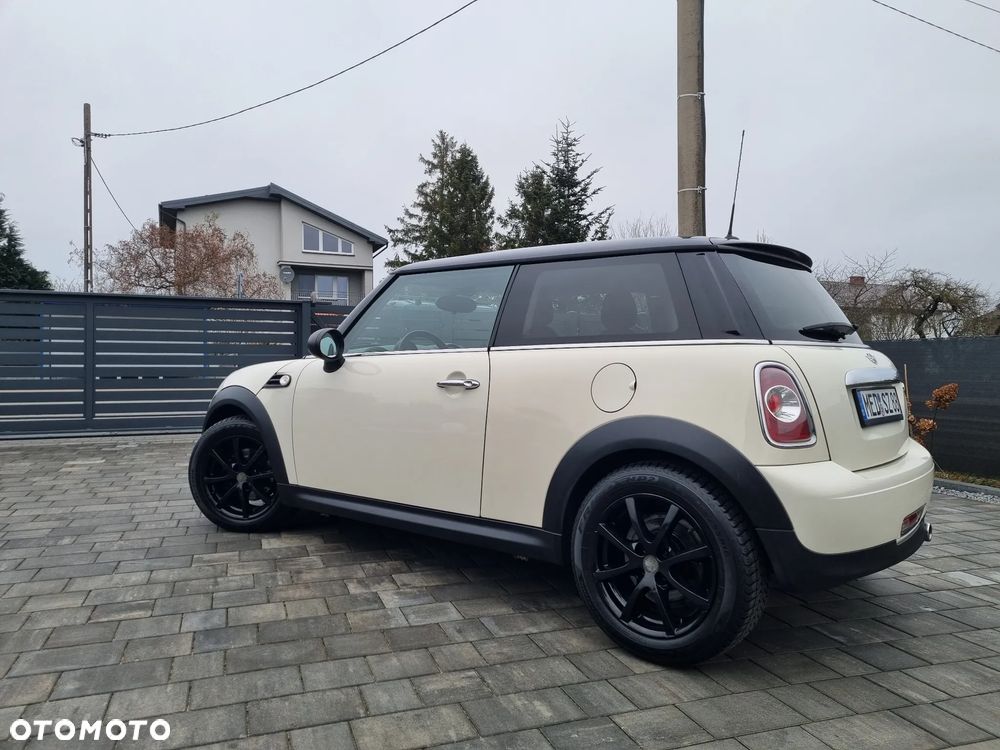 MINI ONE Brick Lane - 10