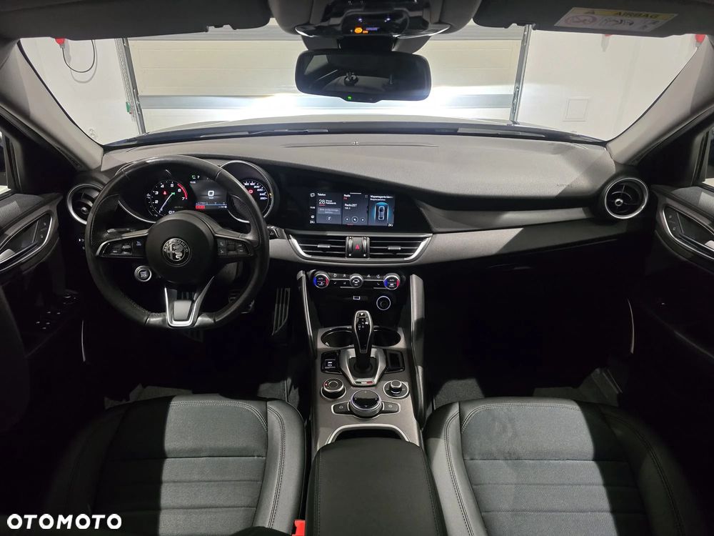 Alfa Romeo Giulia 2.0 Turbo Super - 8