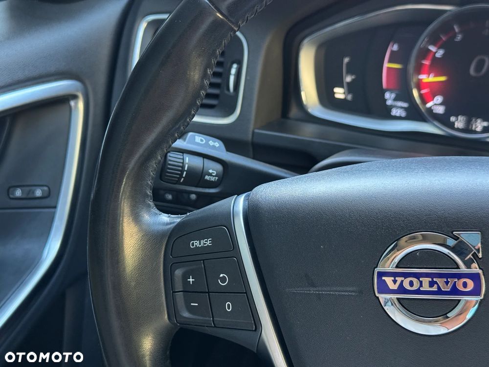 Volvo S60 T5 Drive-E Summum - 32