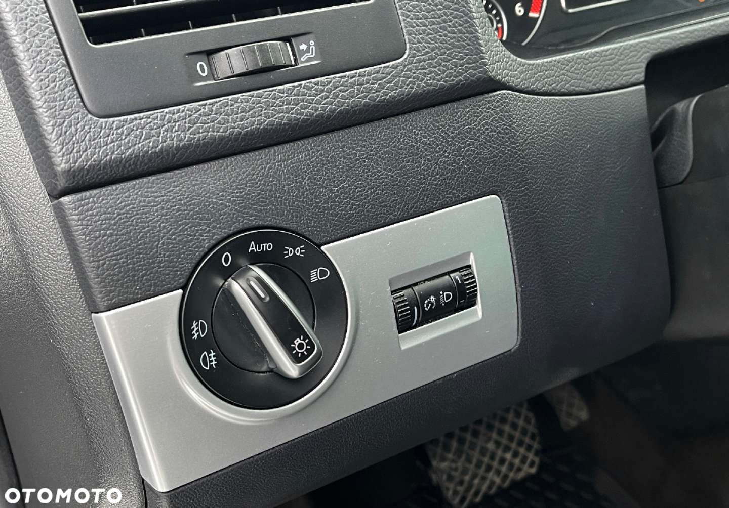 Volkswagen Multivan - 23
