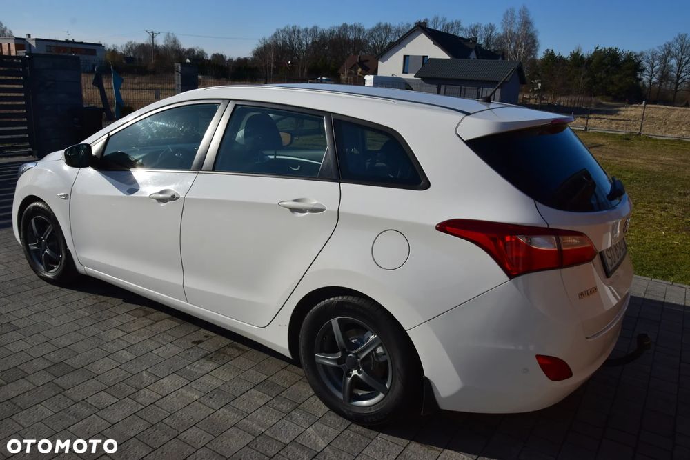 Hyundai i30 1.6 Classic + - 7