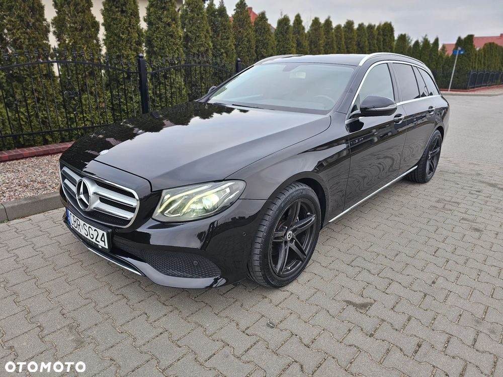 Mercedes-Benz Klasa E 220 d 9G-TRONIC Exclusive - 16