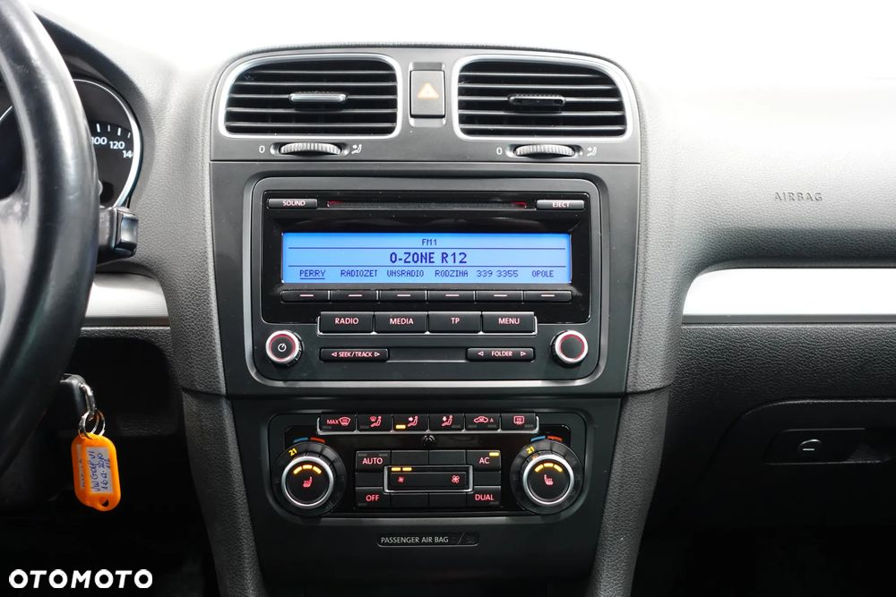 Volkswagen Golf 1.6 TDI DPF Comfortline - 34
