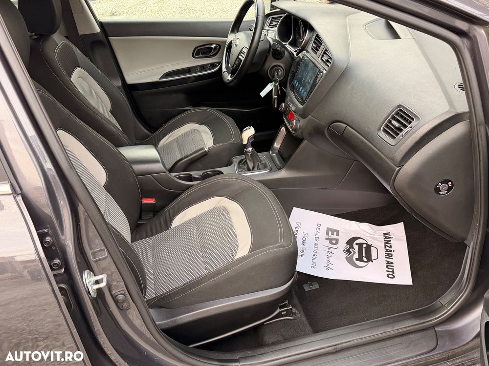 Kia Ceed 1.4 CRDi 90 SW Vision - 8