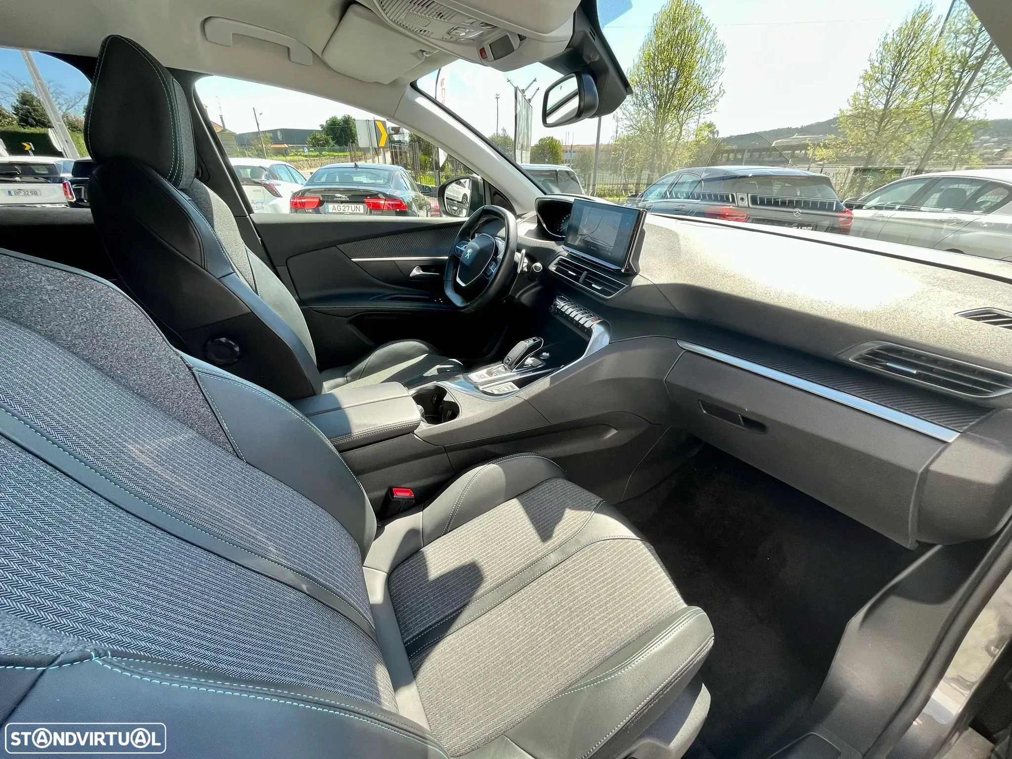 Peugeot 3008 1.2 PureTech Allure Pack EAT8 - 10