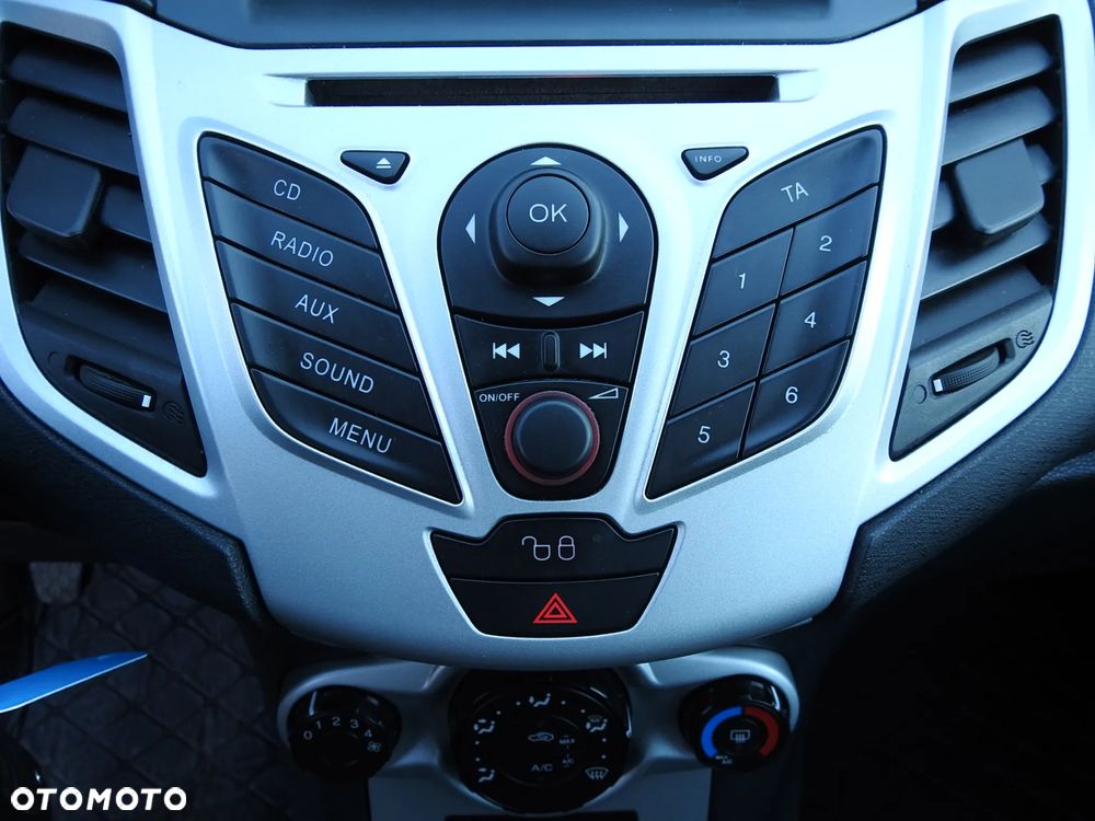 Ford Fiesta 1.4 Trend - 17