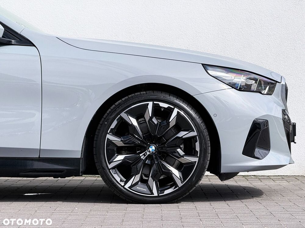 BMW Seria 5 - 12