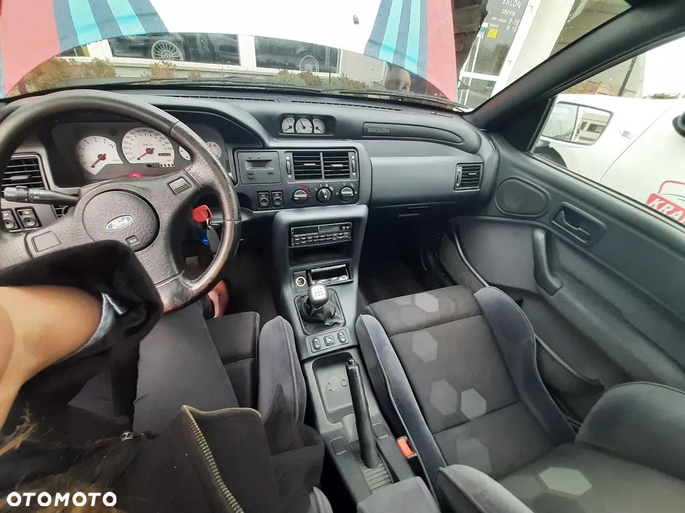 Ford Escort 2000 RS Cosworth - 9