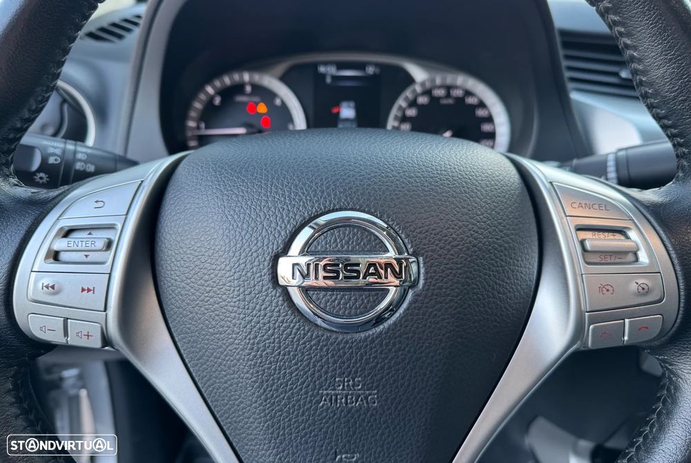 Nissan Navara 2.3 dCi CD 4WD Tekna Auto - 22