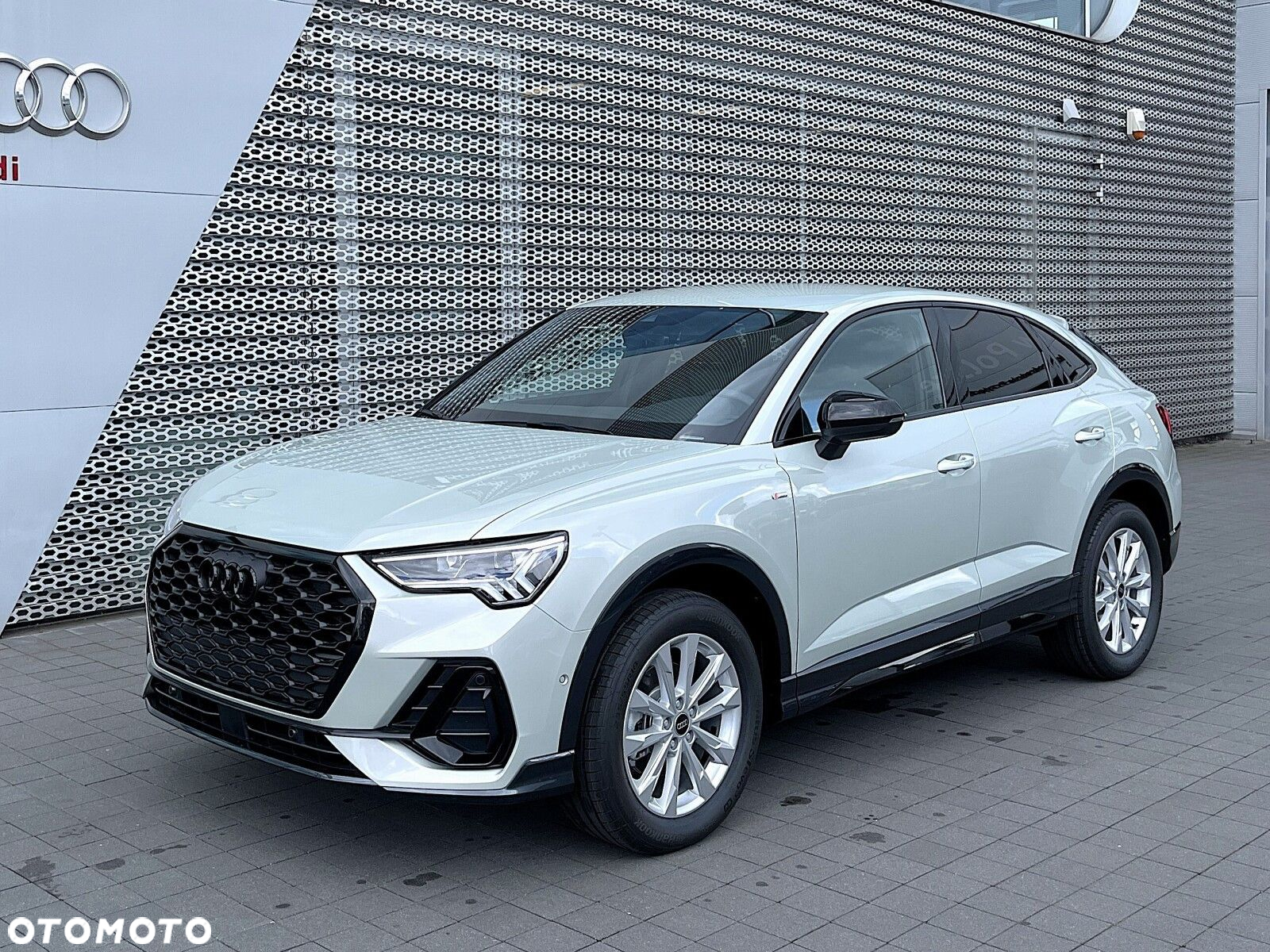 Audi Q3 Sportback - 10