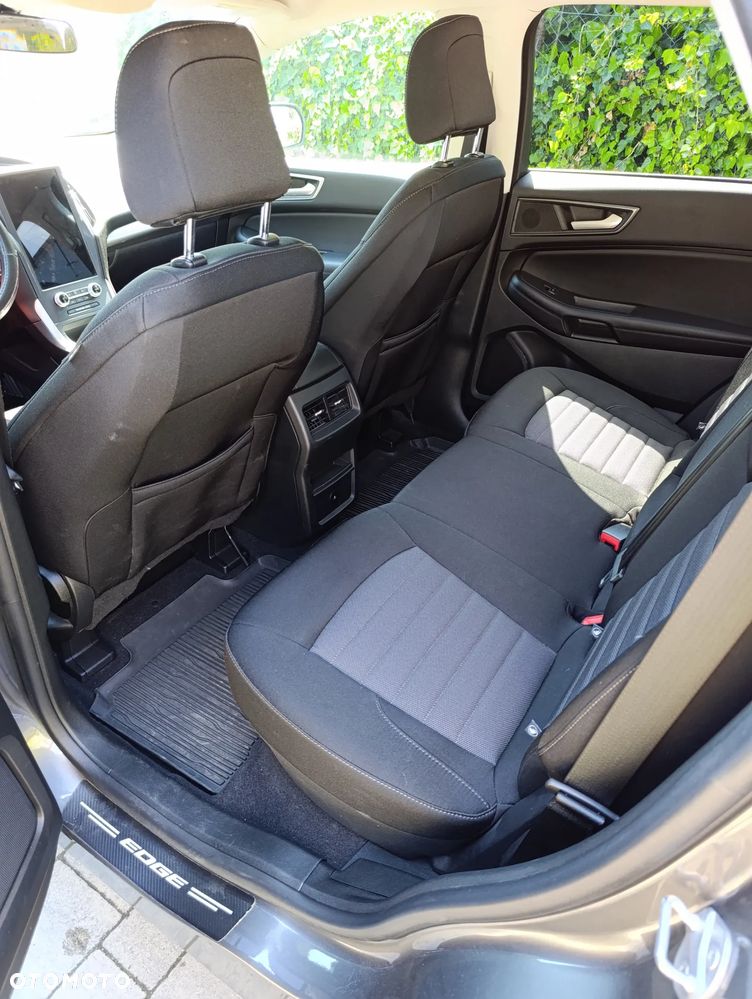 Ford Edge - 21