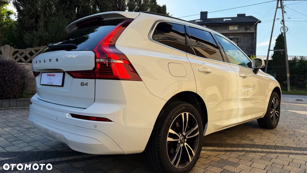 Volvo XC 60 B4 D AWD Geartronic Momentum Pro - 12