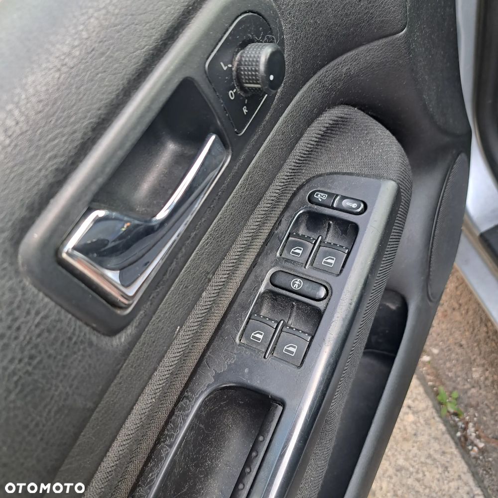 Volkswagen Golf - 9