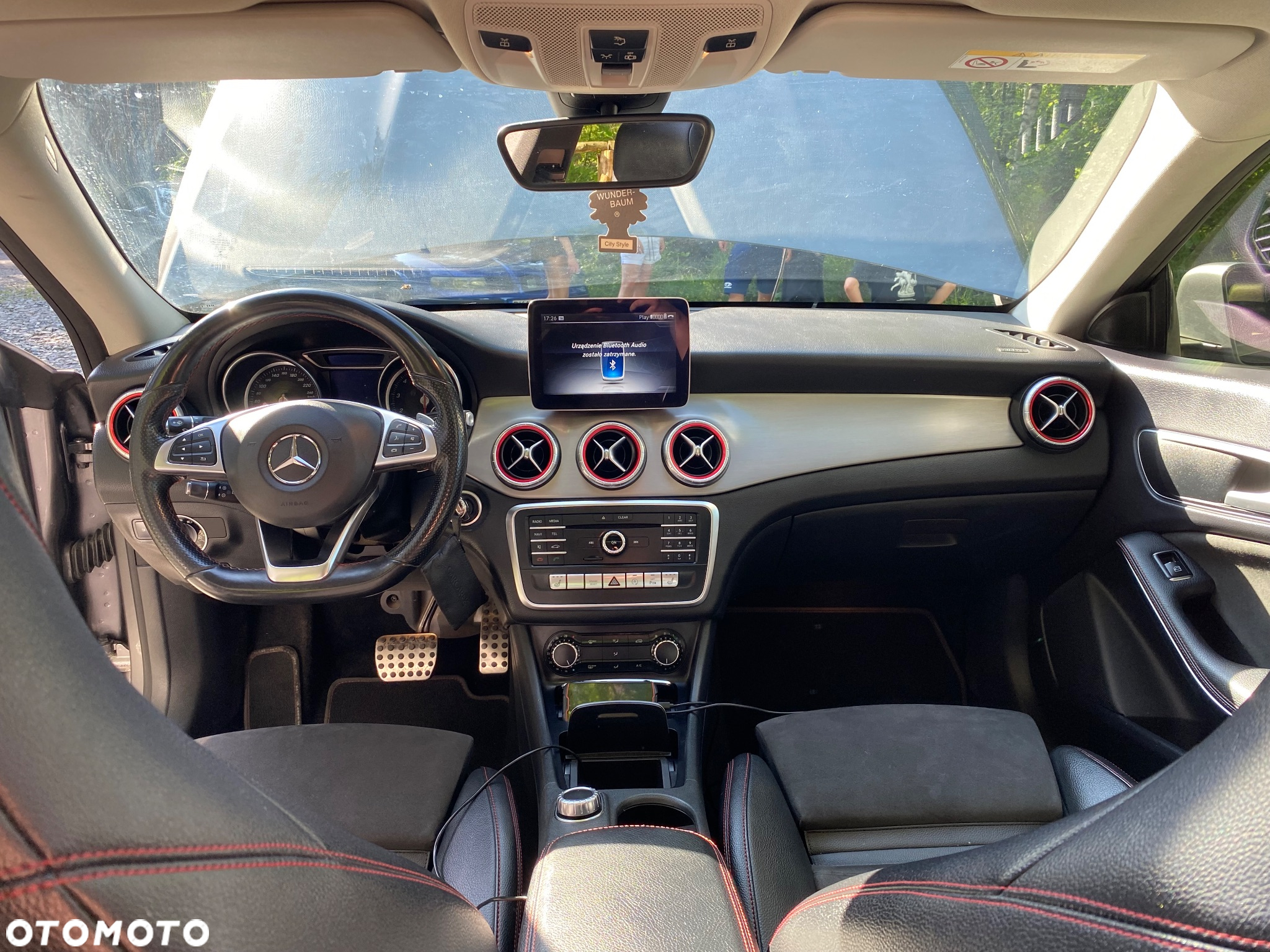 Mercedes-Benz CLA 220 4-Matic AMG Line - 17