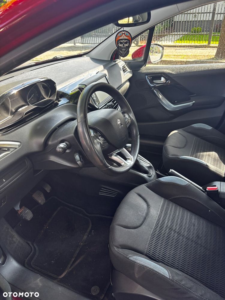 Peugeot 208 HDi 68 Like - 7