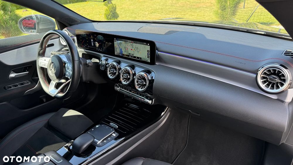 Mercedes-Benz CLA 180 7G-DCT Edition AMG Line - 18