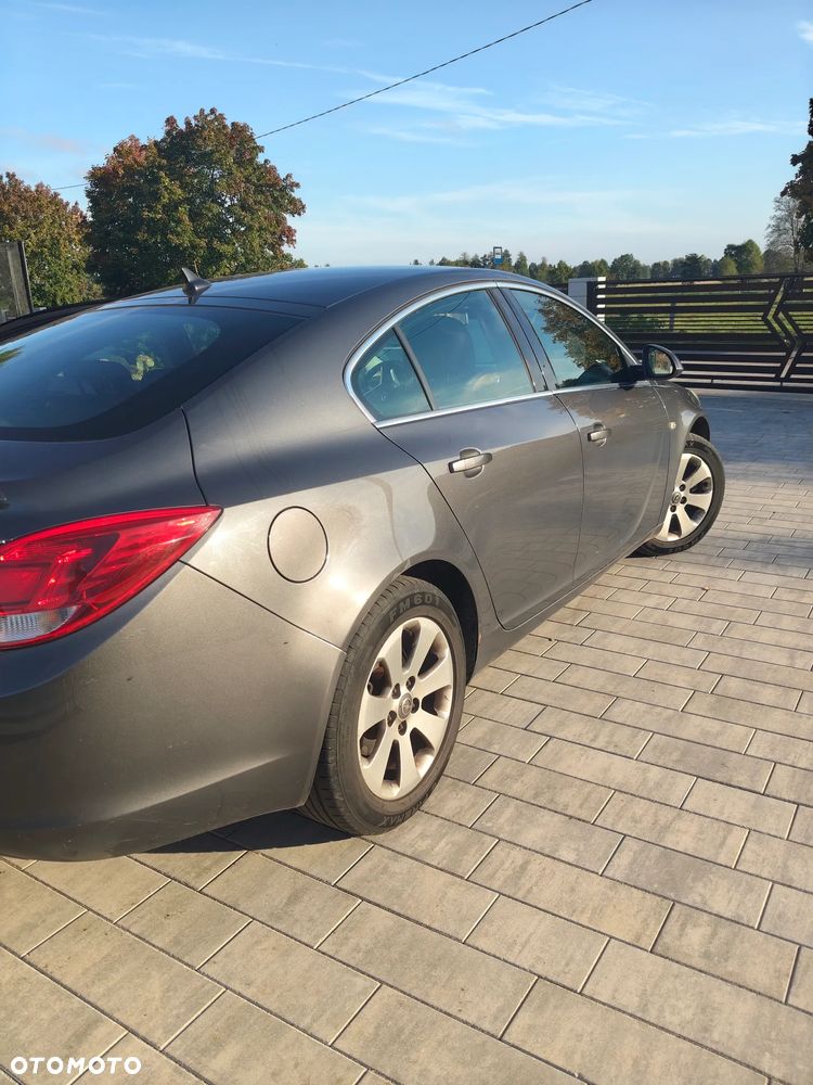 Opel Insignia - 10