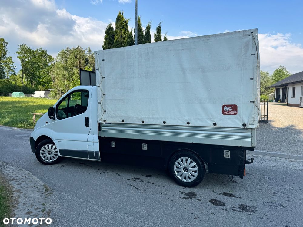 Opel Vivaro - 13