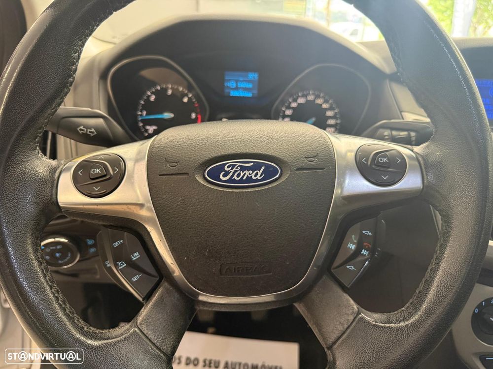 Ford Focus 1.6 TDCi DPF Ambiente - 12