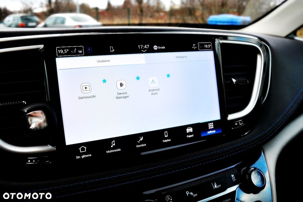 Chrysler Pacifica - 15