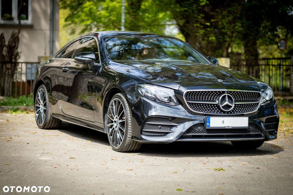 Mercedes-Benz Klasa E 220 d 4Matic 9G-TRONIC AMG Line - 1