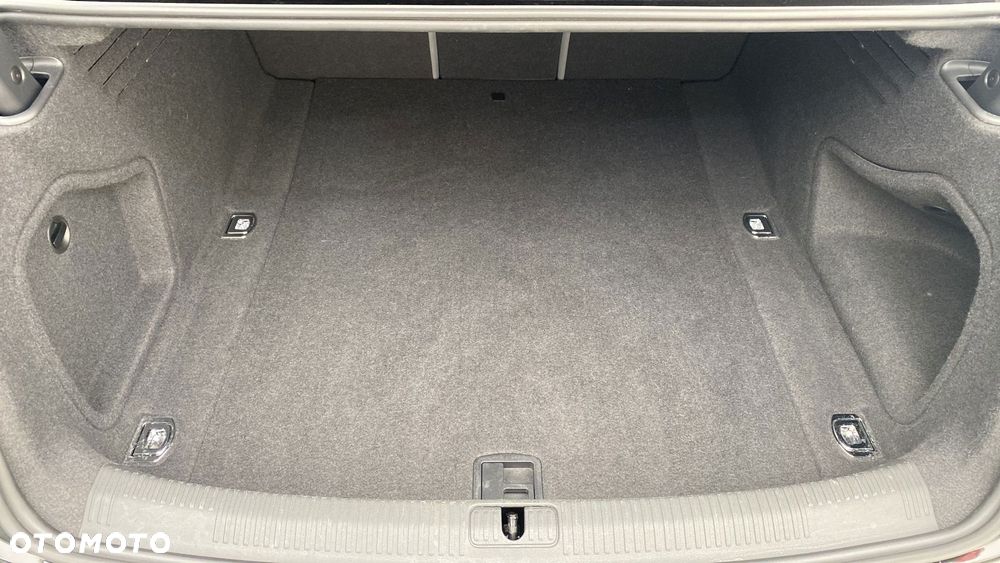 Audi A4 Limousine 35 TDI mHEV S Line S tronic - 13