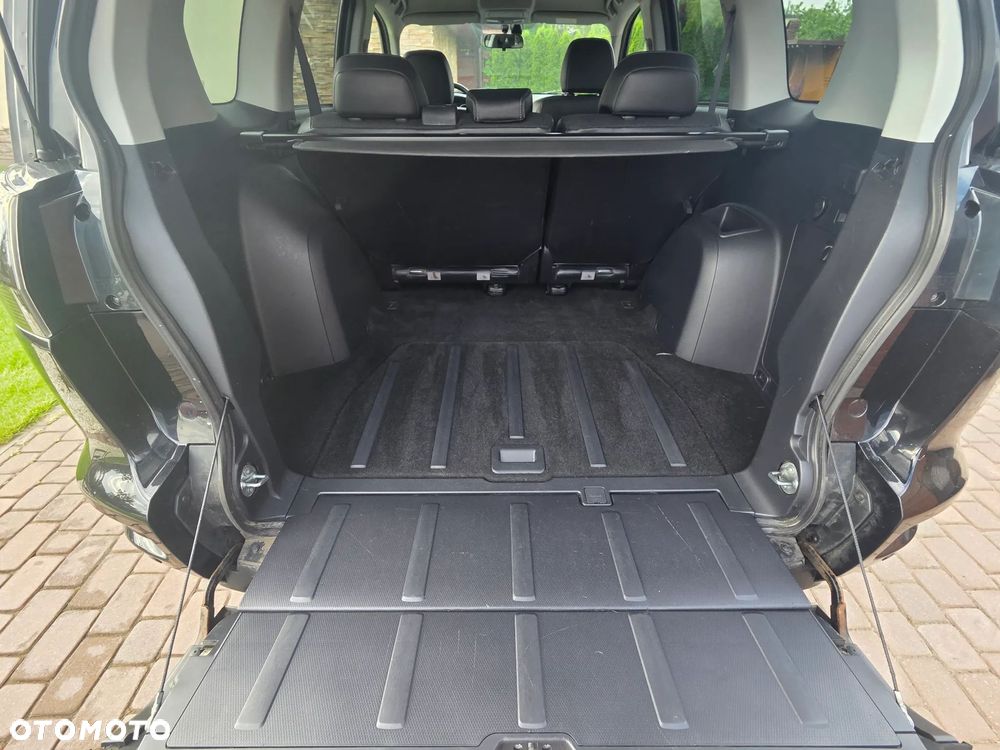 Mitsubishi Outlander - 16