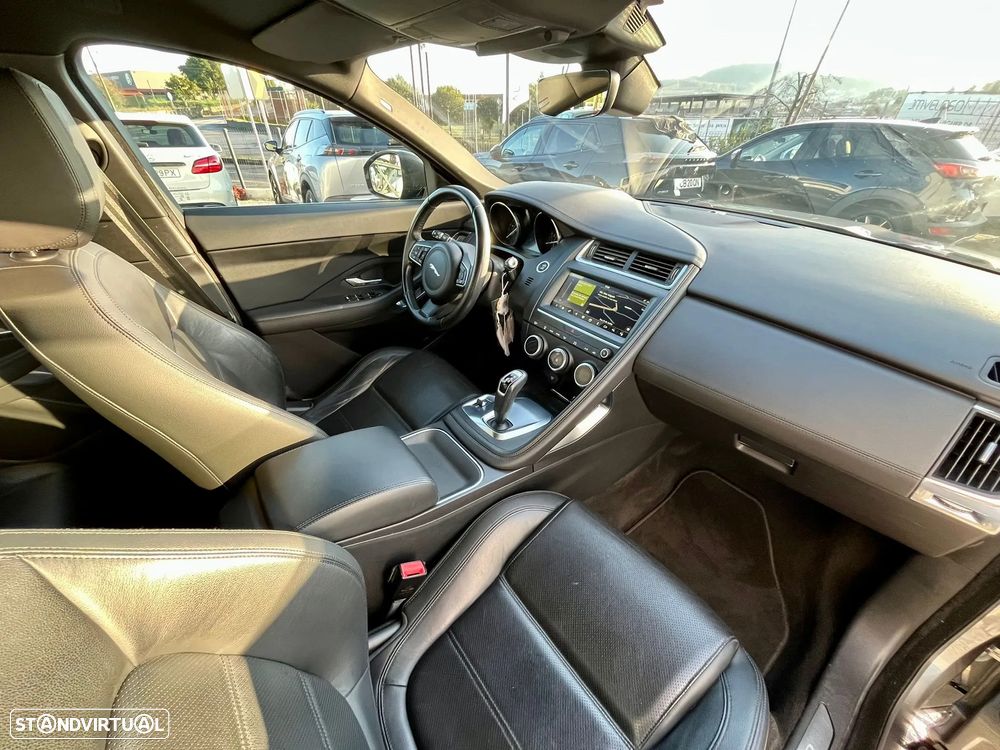 Jaguar E-Pace 2.0 i4 S AWD Aut. - 13