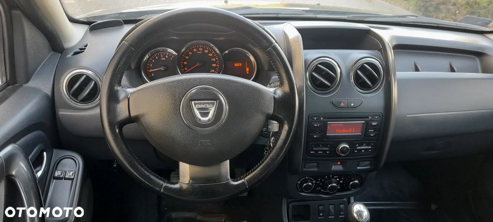 Dacia Duster 1.6 SCe Laureate S&S - 15