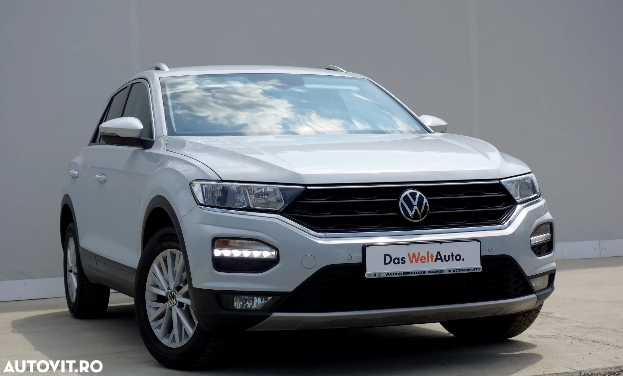 Volkswagen T-ROC - 11