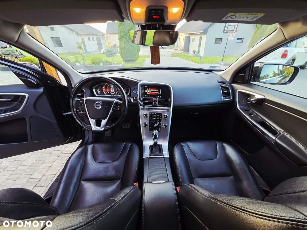 Volvo XC 60 D4 AWD Summum - 18