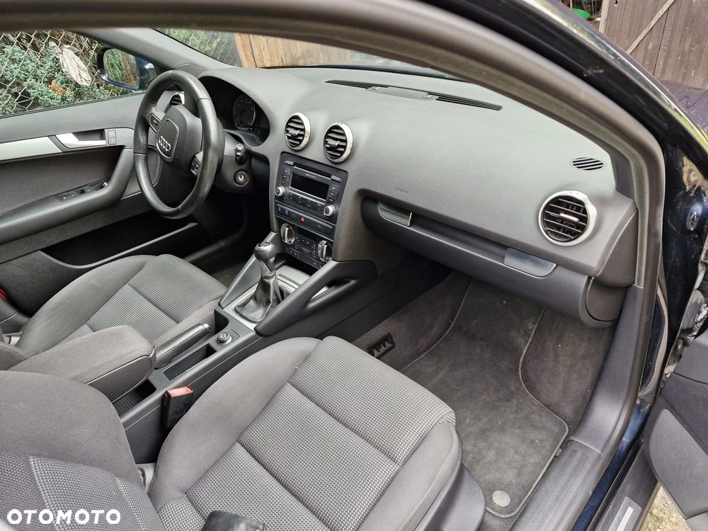 Audi A3 Sportback - 16