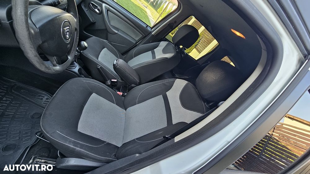 Dacia Duster 1.5 dCi 4x4 Ambiance - 14
