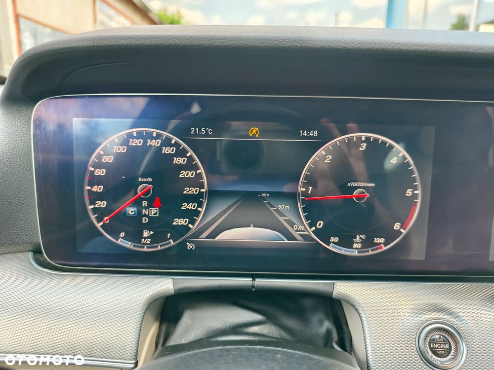 Mercedes-Benz Klasa E 300 d 9G-TRONIC Avantgarde - 32