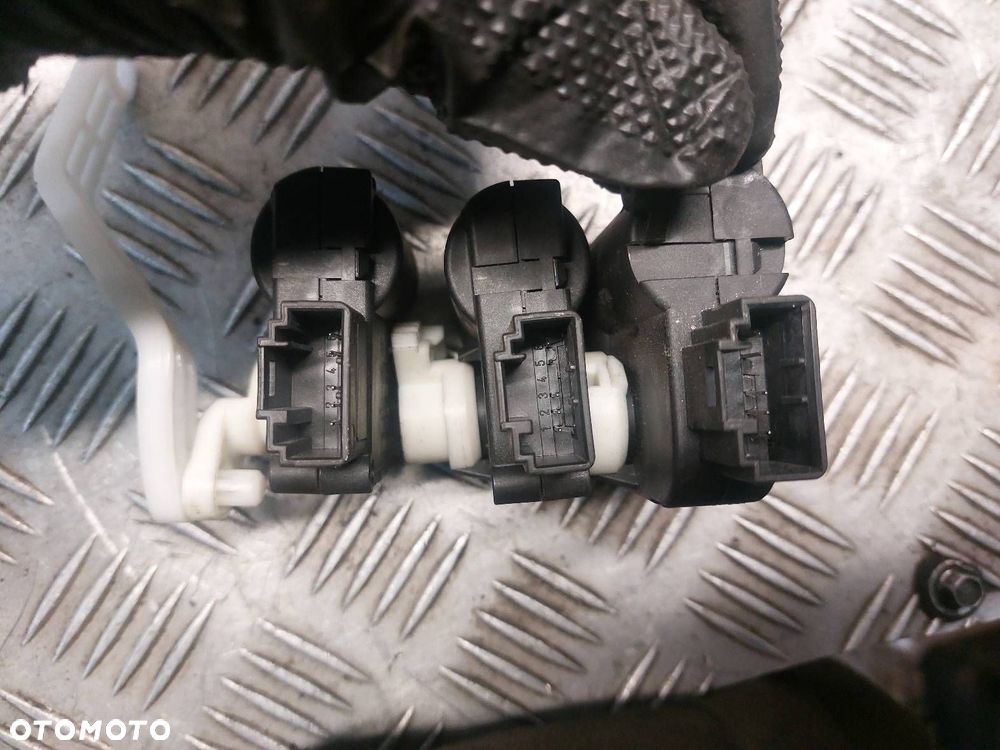 SILNICZKI NAGRZEWNICY KOMPLET AUDI A6 C6 4F0820511A 4F0820511B - 11