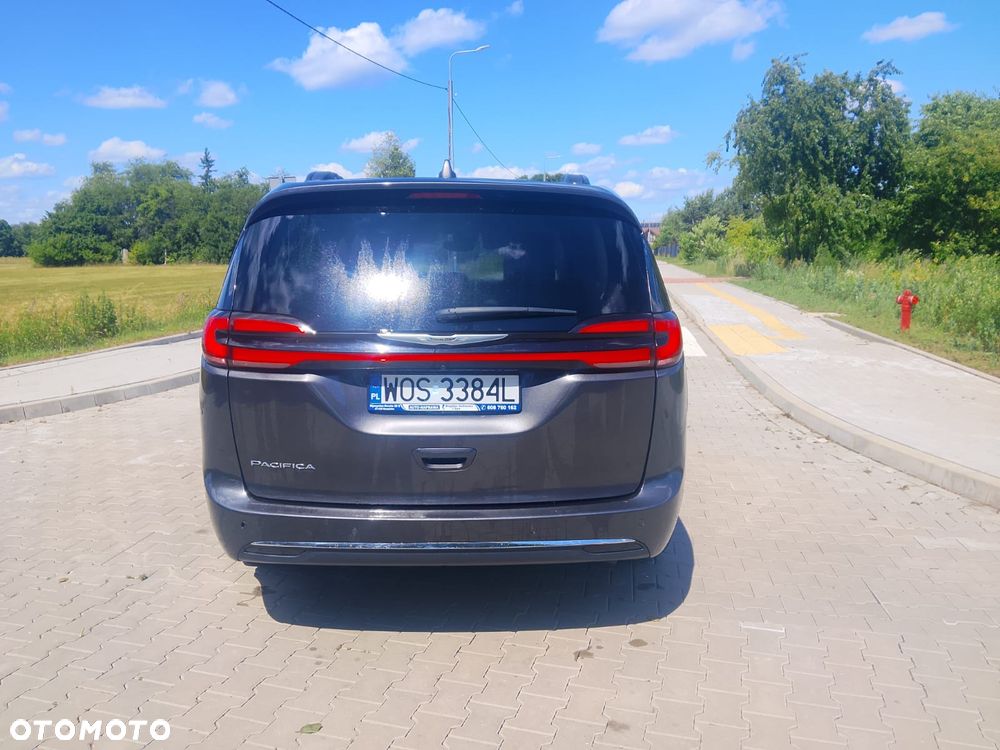 Chrysler Pacifica - 7