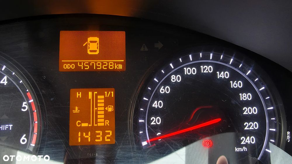 Toyota Avensis 2.0 D-4D Edition - 11