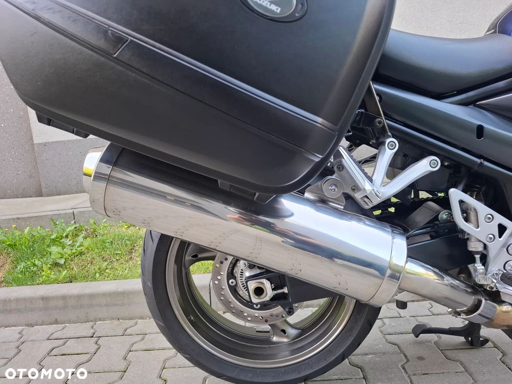 Suzuki GSX - 34
