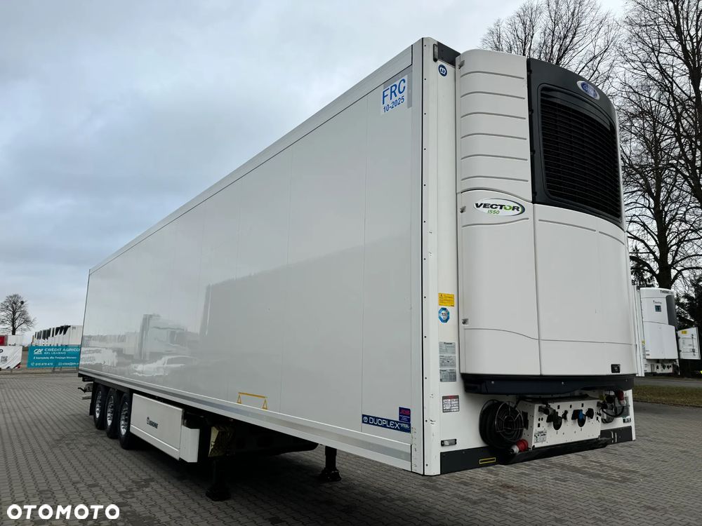 Krone Chłodnia ,Doppelstock , Carrier Vector 1550 - 3