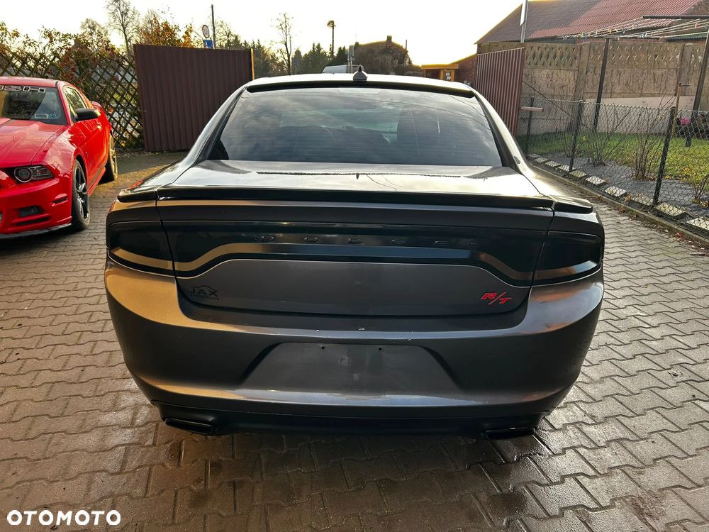 Dodge Charger - 7